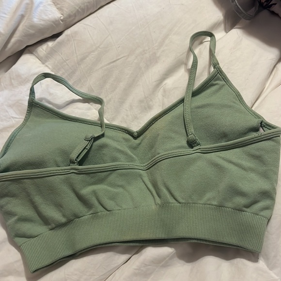 NWT Green Activewear Set - Picture 3 of 6